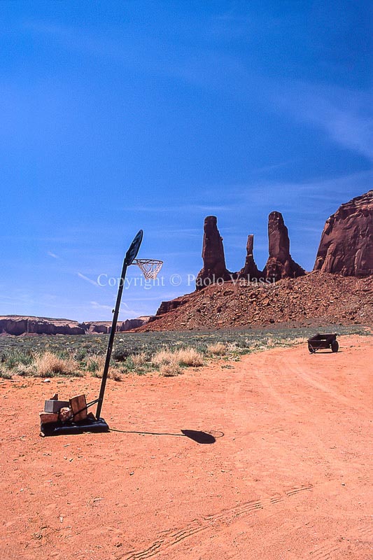 Monument Valley - basket playground