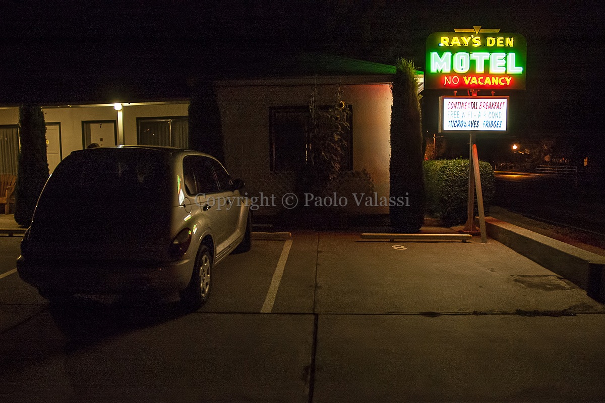 Oasis - Motel sign in USA