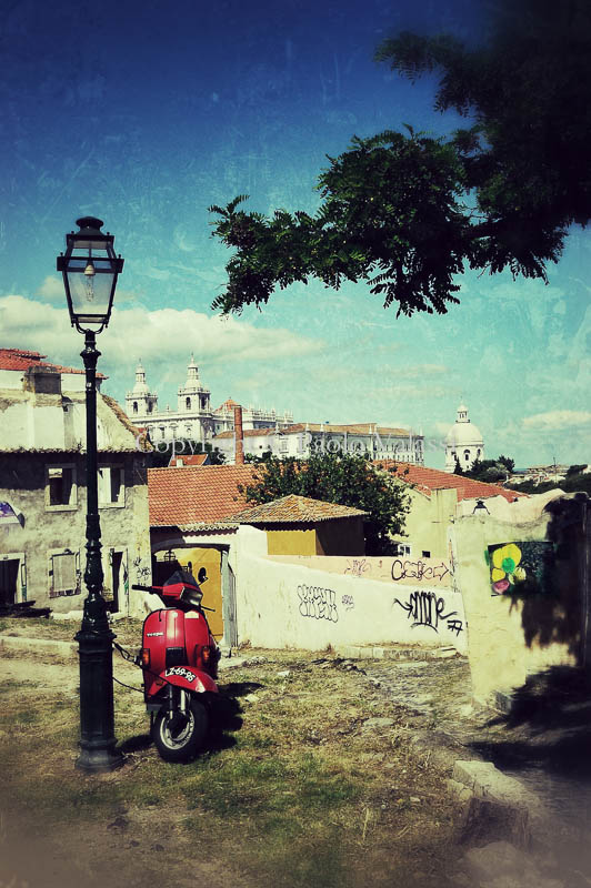 Portugal - Lisbon story - Vespa