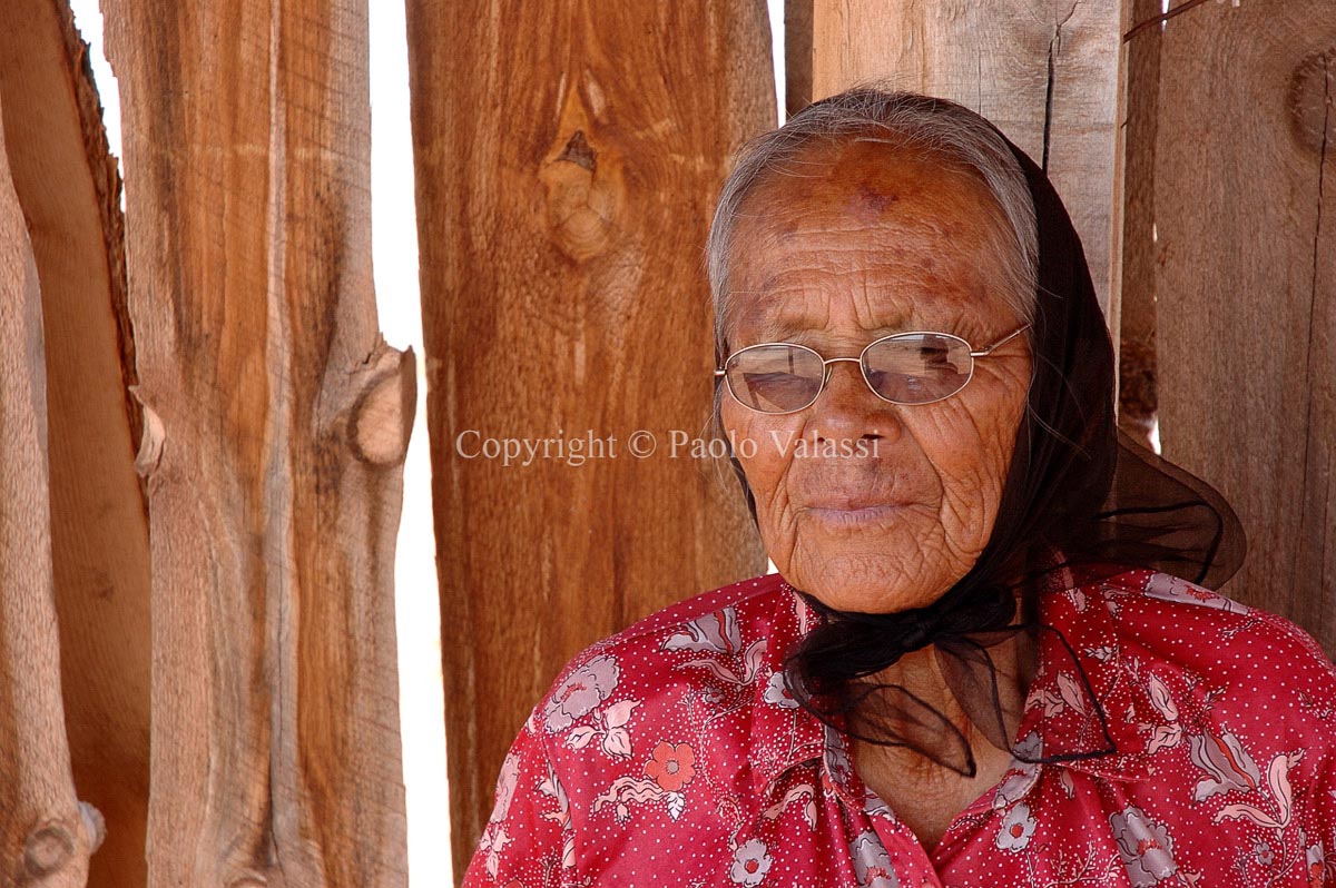 Monument Valley - Navajo old woman