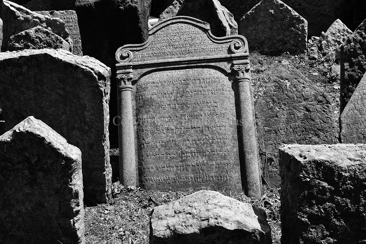 Prague - Josevof - Jewish Quarter - The Old Jewish Cemetery