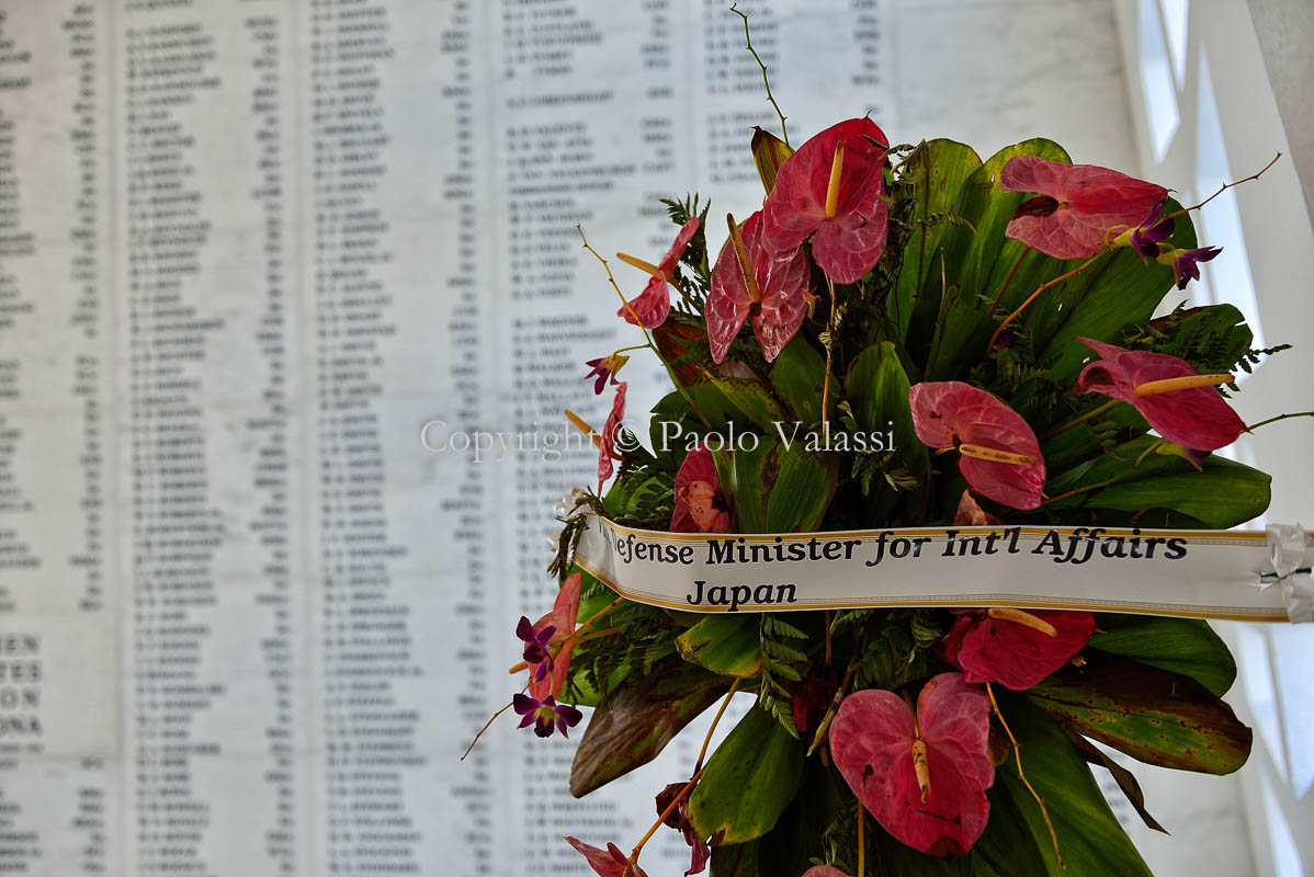 Hawaii - Oahu - USS Arizona Memorial, flowers from Japan